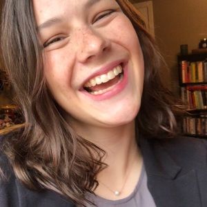 Meet your Posher, Hayley